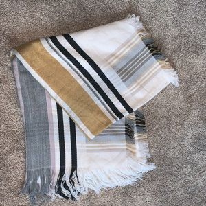 NWOT Blanket Wrap